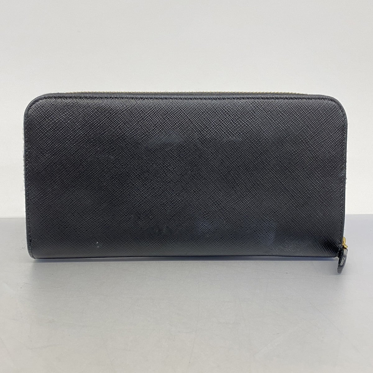 【5hc2564-h】プラダ 長財布 レザー ブラック ゴールド金具【中古】レディース