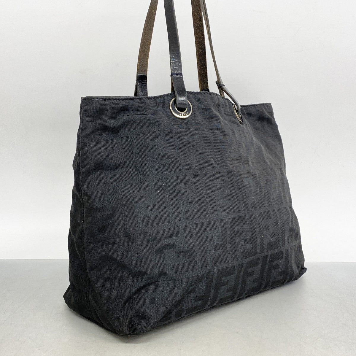 【5hd4262-h】フェンディ ハンドバッグ ズッカ ナイロンキャンバス ブラック シルバー金具【中古】レディース