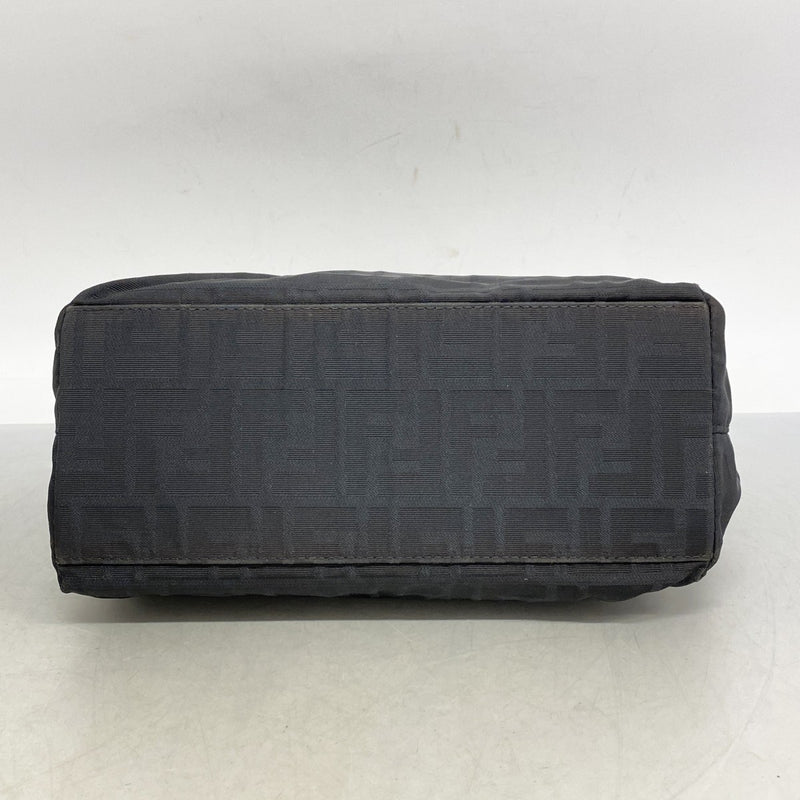 【5hd4262-h】フェンディ ハンドバッグ ズッカ ナイロンキャンバス ブラック シルバー金具【中古】レディース