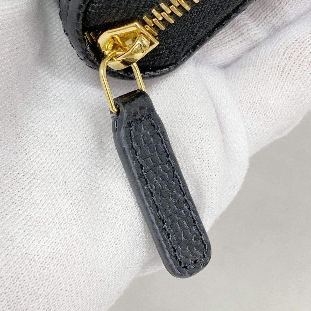 【5hd4280-h】シャネル 長財布 マトラッセ キャビアスキン ブラック ゴールド金具【中古】レディース