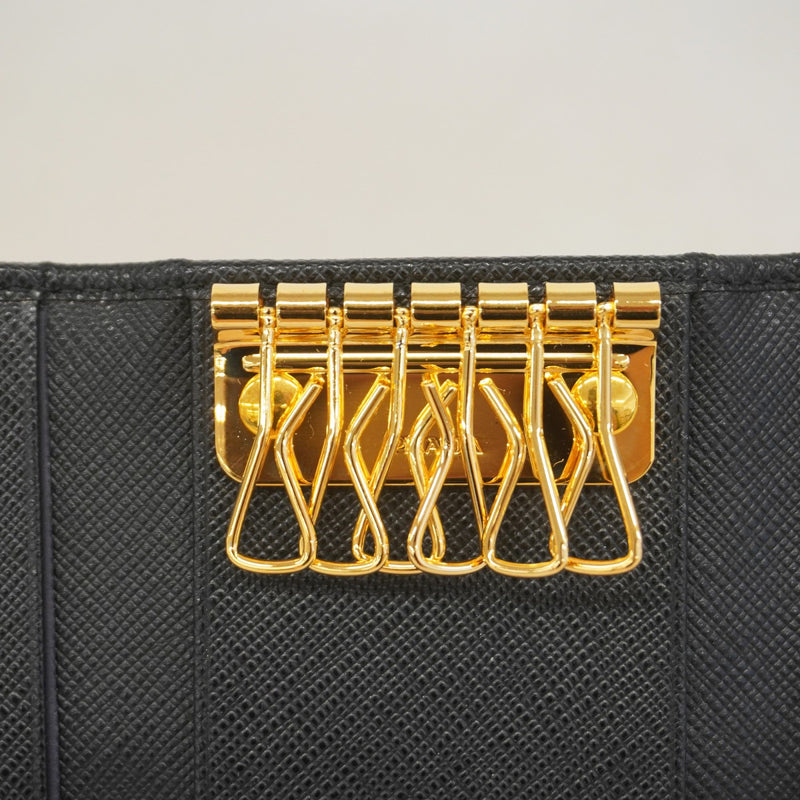 【5he4513】プラダ キーケース サフィアーノ フィオッコ レザー ブラック ゴールド金具【中古】レディース