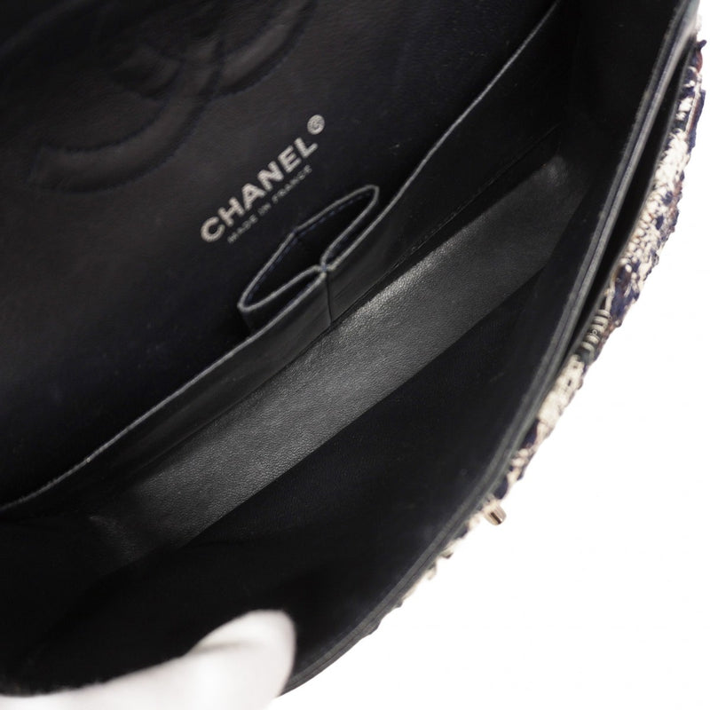【5he4601-h】シャネル ショルダーバッグ マトラッセ Wフラップ Wチェーン ツイード ネイビー ホワイト シルバー金具【中古】レディース