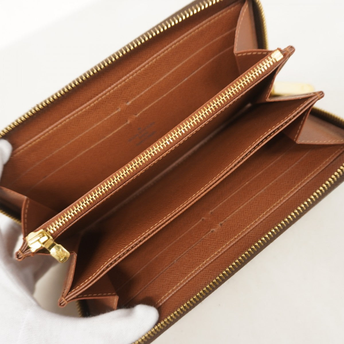 専用ルイヴィトン 希少 ノマド ブラウン キャメル 茶色 ジッピーウォレット 専用ルイヴィトン 希少 ノマド ブラウン キャメル 茶色 ジッピー