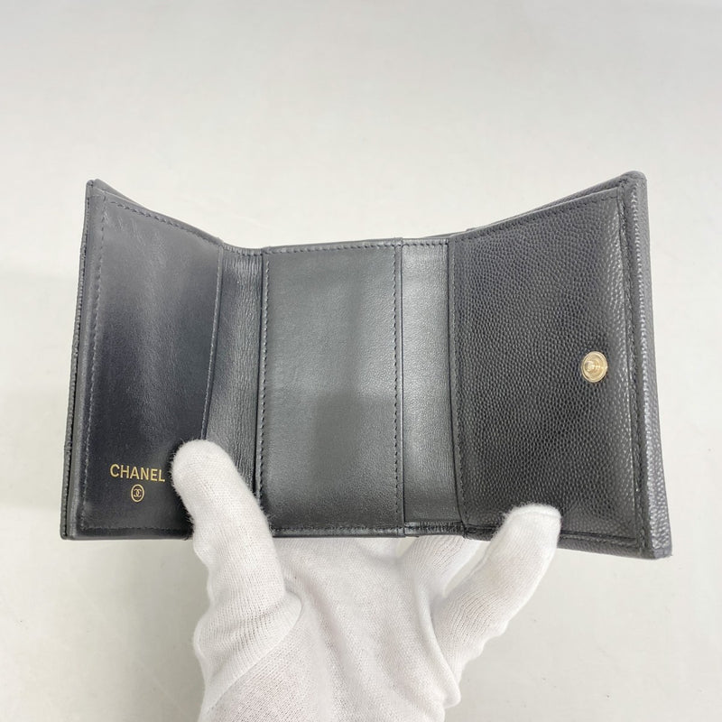 【5he4656-h】シャネル 三つ折り財布 マトラッセ キャビアスキン ブラック シャンパンゴールド金具【中古】レディース