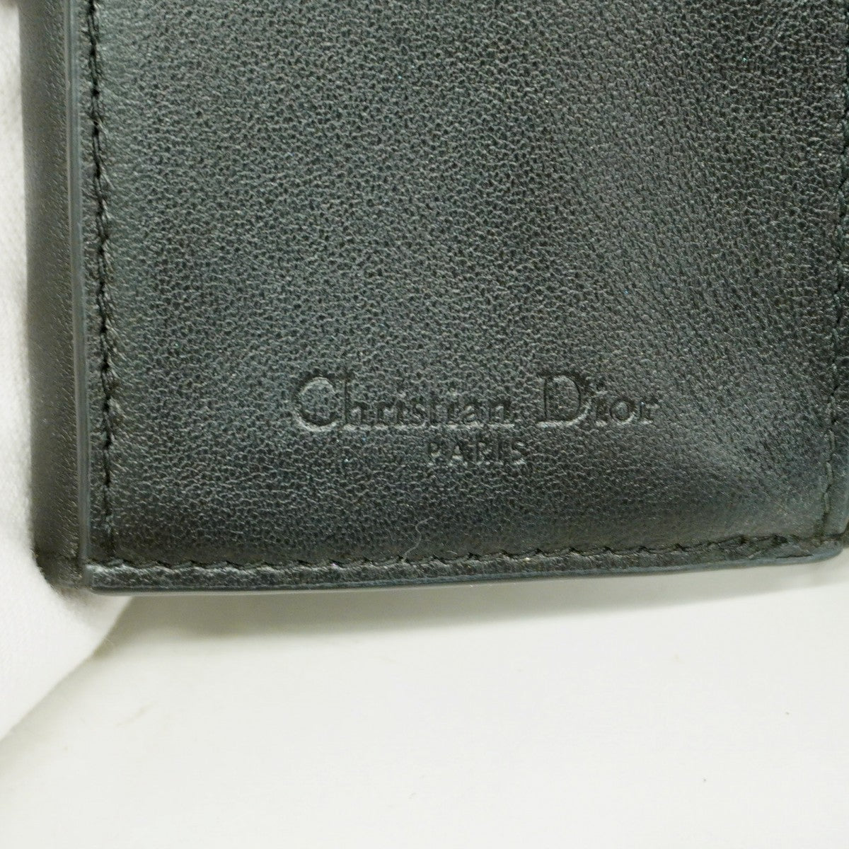 【5he4675-h】クリスチャンディオール 三つ折り財布 カナージュ レザー ブラック シャンパンゴールド金具【中古】レディース