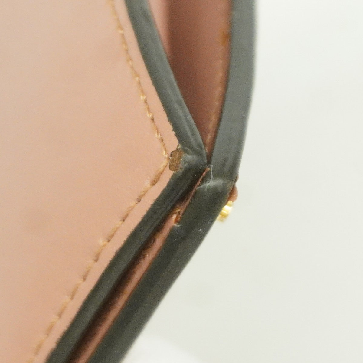 【5he4682-h】フェンディ 財布 エフイズフェンディ レザー ピンクベージュ ゴールド金具【中古】レディース