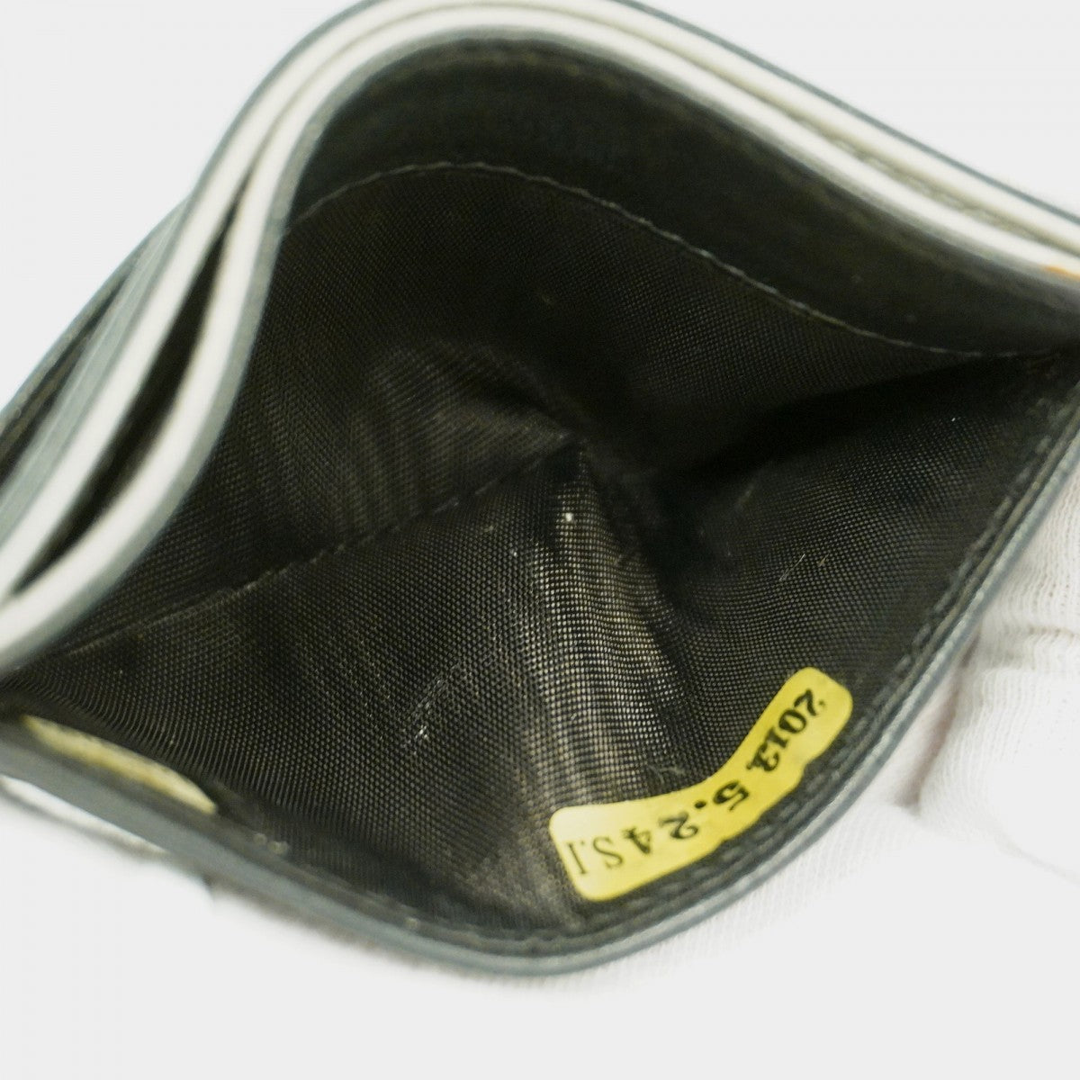 【5he4684-h】シャネル カードケース カメリア ラムスキン ブラック シルバー金具【中古】レディース