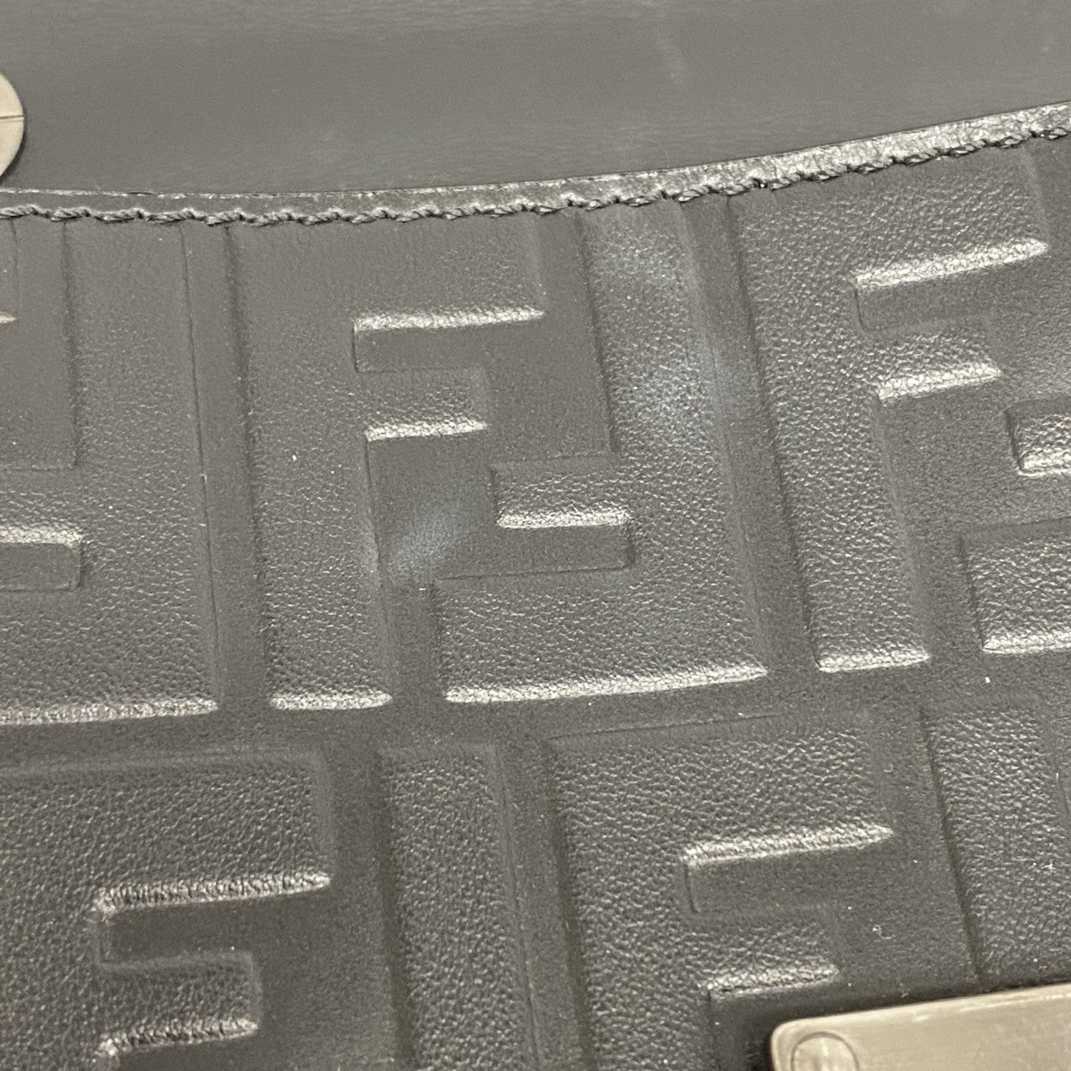 【5he5356-b-h】フェンディ ハンドバッグ ズッカ レザー ブラック シルバー金具【中古】メンズ