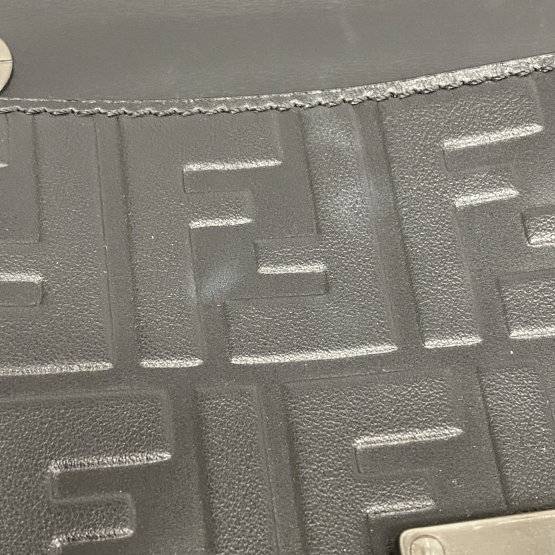 【5he5356-b-h】フェンディ ハンドバッグ ズッカ レザー ブラック シルバー金具【中古】メンズ