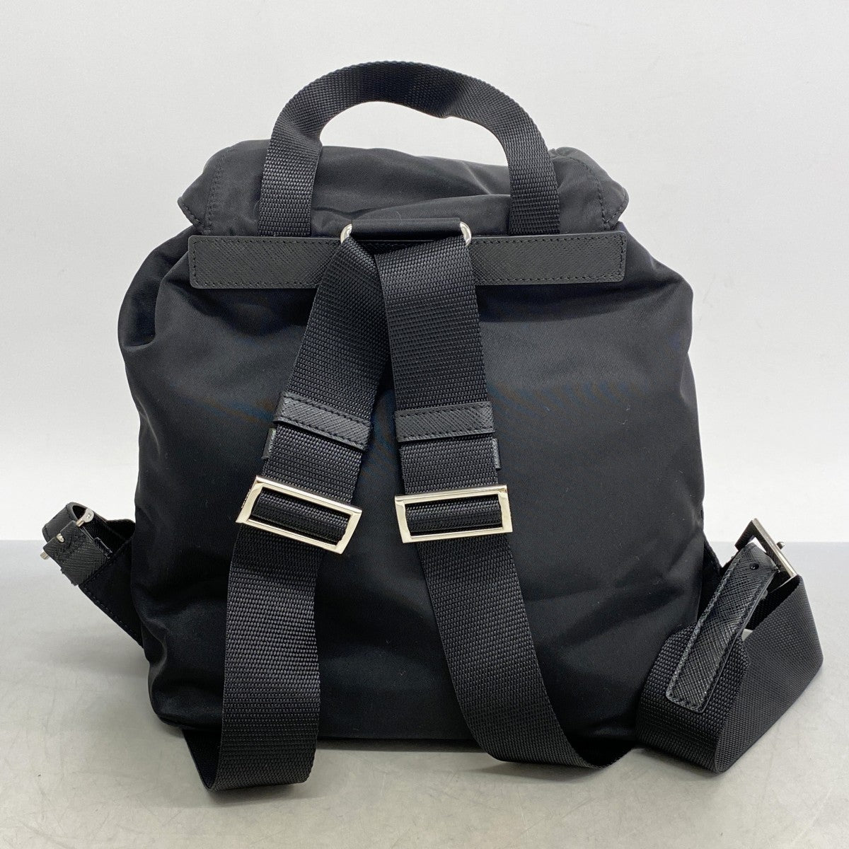 【5he5413-h】プラダ リュック・デイパック ナイロン ブラック シルバー金具【中古】レディース
