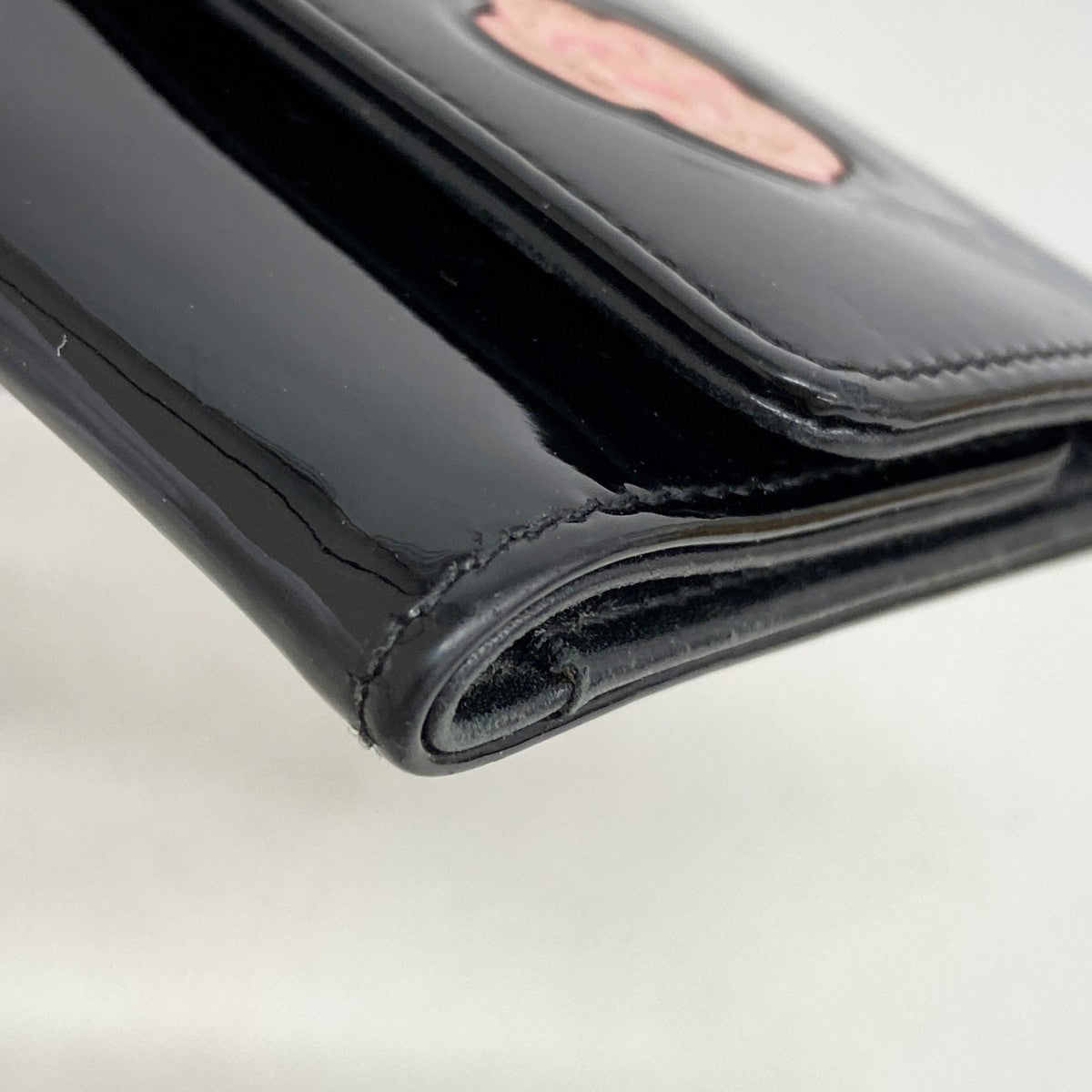 ★SALE【5he5490-h】シャネル キーケース カメリア パテントレザー ブラック シルバー金具【中古】レディース