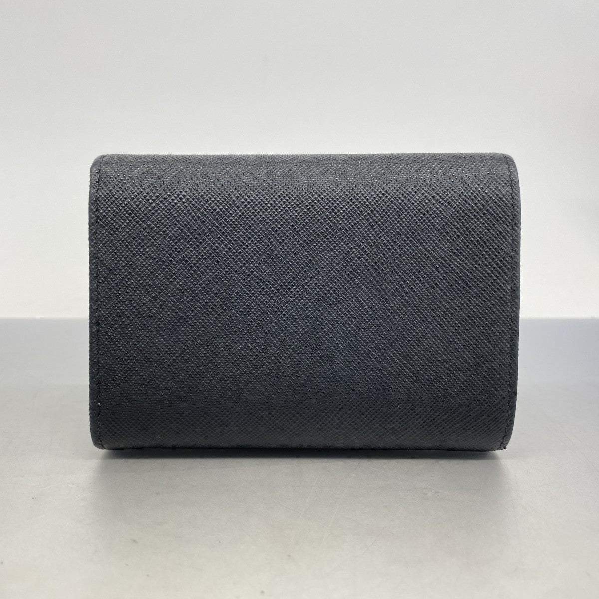 【5he5505-h】プラダ 三つ折り財布 サフィアーノ レザー ブラック ゴールド金具【中古】レディース
