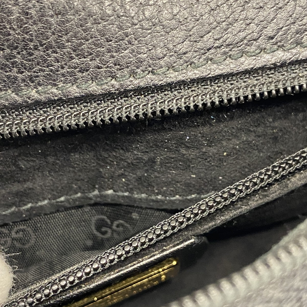 【5he5565-h】グッチ ショルダーバッグ 007 261 0715 レザー ブラック ゴールド金具【中古】レディース