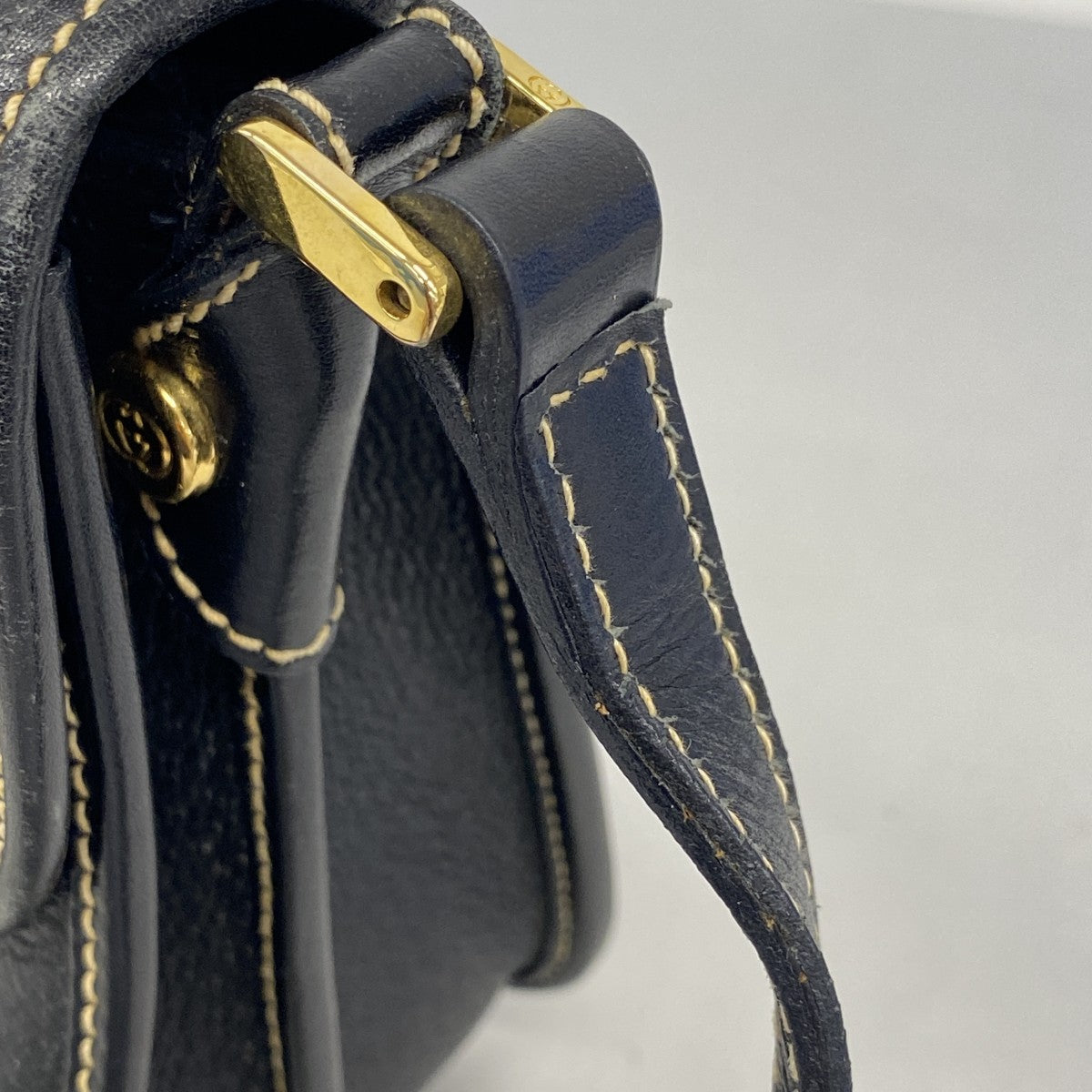 【5he5565-h】グッチ ショルダーバッグ 007 261 0715 レザー ブラック ゴールド金具【中古】レディース