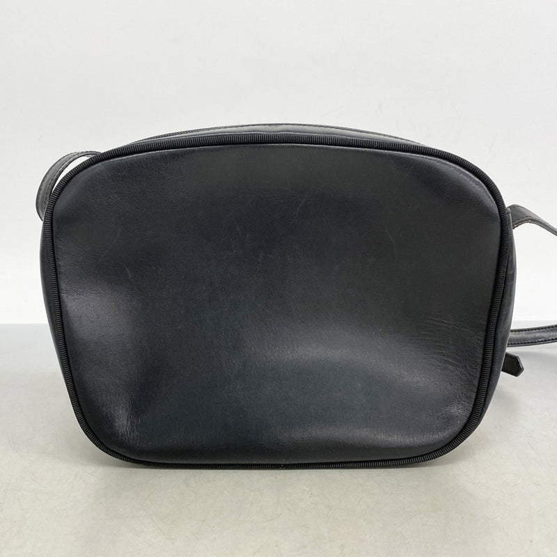 ★SALE【5he5620-h】サルヴァトーレフェラガモ ショルダーバッグ ヴァラ レザー ブラック ゴールド金具【中古】レディース