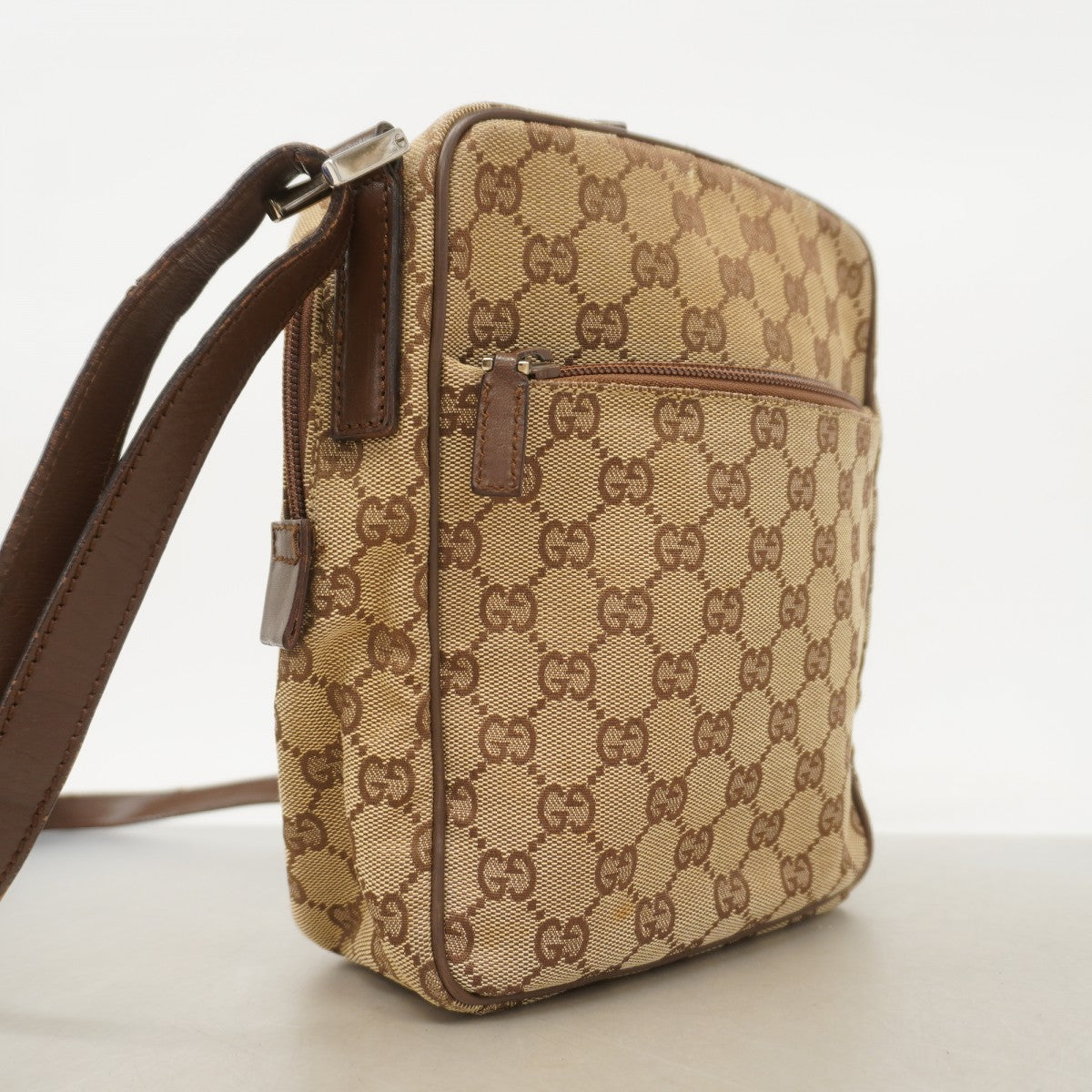 ★SALE【5he5720】グッチ ショルダーバッグ GGキャンバス 03136 キャンバス ベージュ ブラウン シルバー金具【中古】レディース