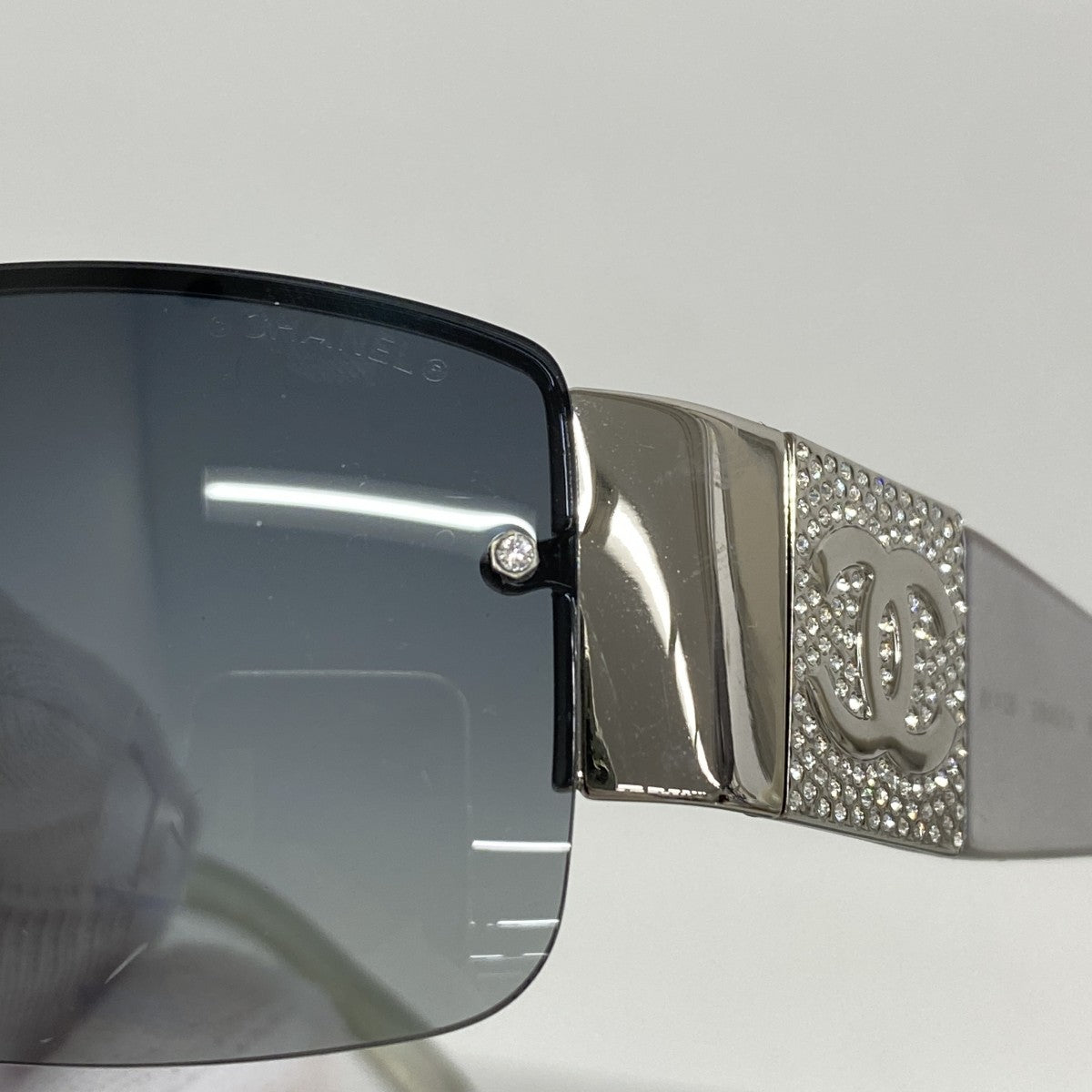 ★SALE【5he5737】シャネル サングラス 4117-B プラスチック ブラック オーロラ シルバー金具【中古】レディース