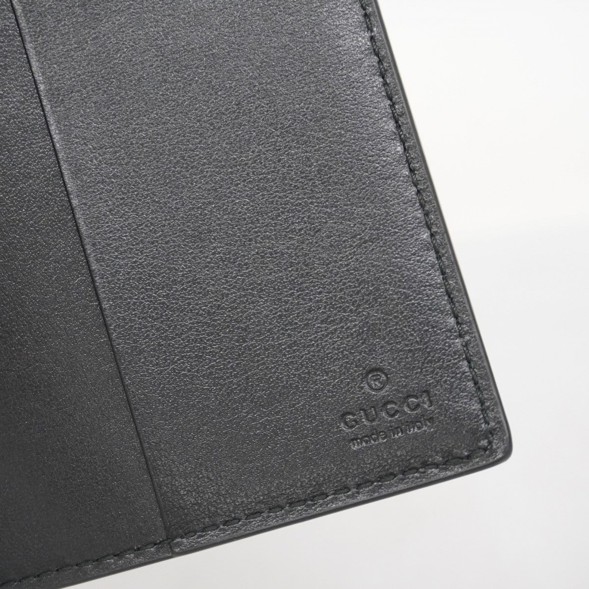 【5ib1528-h】グッチ パスポートケース 547608 レザー ブラック【中古】メンズ