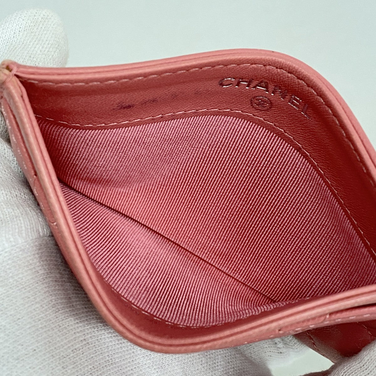【5ib1693-h】シャネル カードケース マトラッセ ラムスキン ピンク シルバー金具【中古】レディース
