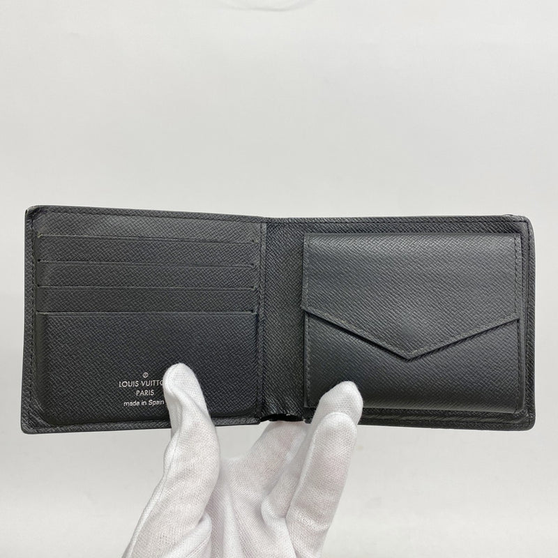 ✨美品✨ヴィトン ポルトフォイユマルコ エピ 二つ折り財布 ノワール LOUIS VUITTON】ルイヴィトン『エピ ポルトフォイユ マルコ NM