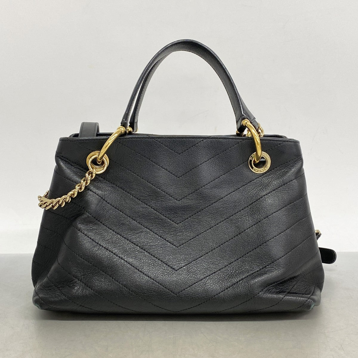 【5ic2812】シャネル ショルダーバッグ Vステッチ チェーンショルダー レザー ブラック ゴールド金具【中古】レディース