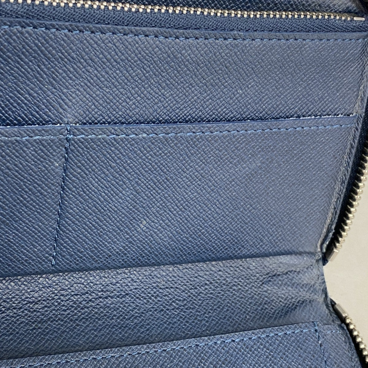 【5ic2819】ルイヴィトン 長財布 タイガ ジッピーウォレットヴェルティカル M30510 ブルーマリーヌ 【中古】メンズ
