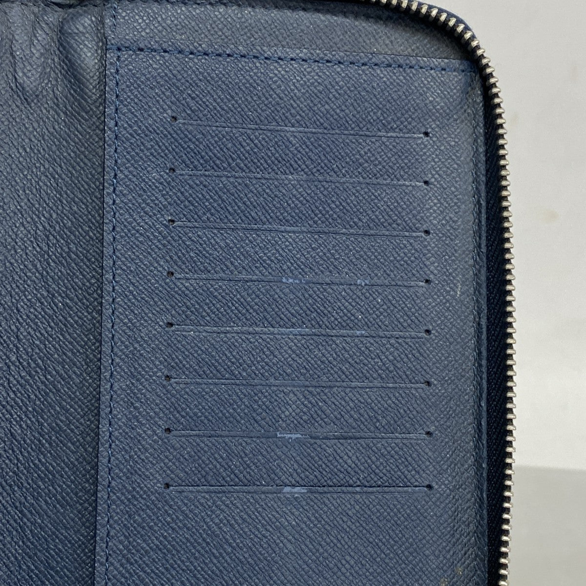 【5ic2819】ルイヴィトン 長財布 タイガ ジッピーウォレットヴェルティカル M30510 ブルーマリーヌ 【中古】メンズ