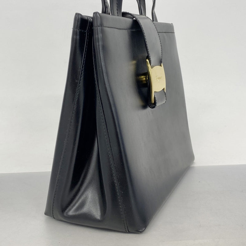 【5ic3075】サルヴァトーレフェラガモ ハンドバッグ ヴァラ レザー ブラック ゴールド金具【中古】レディース
