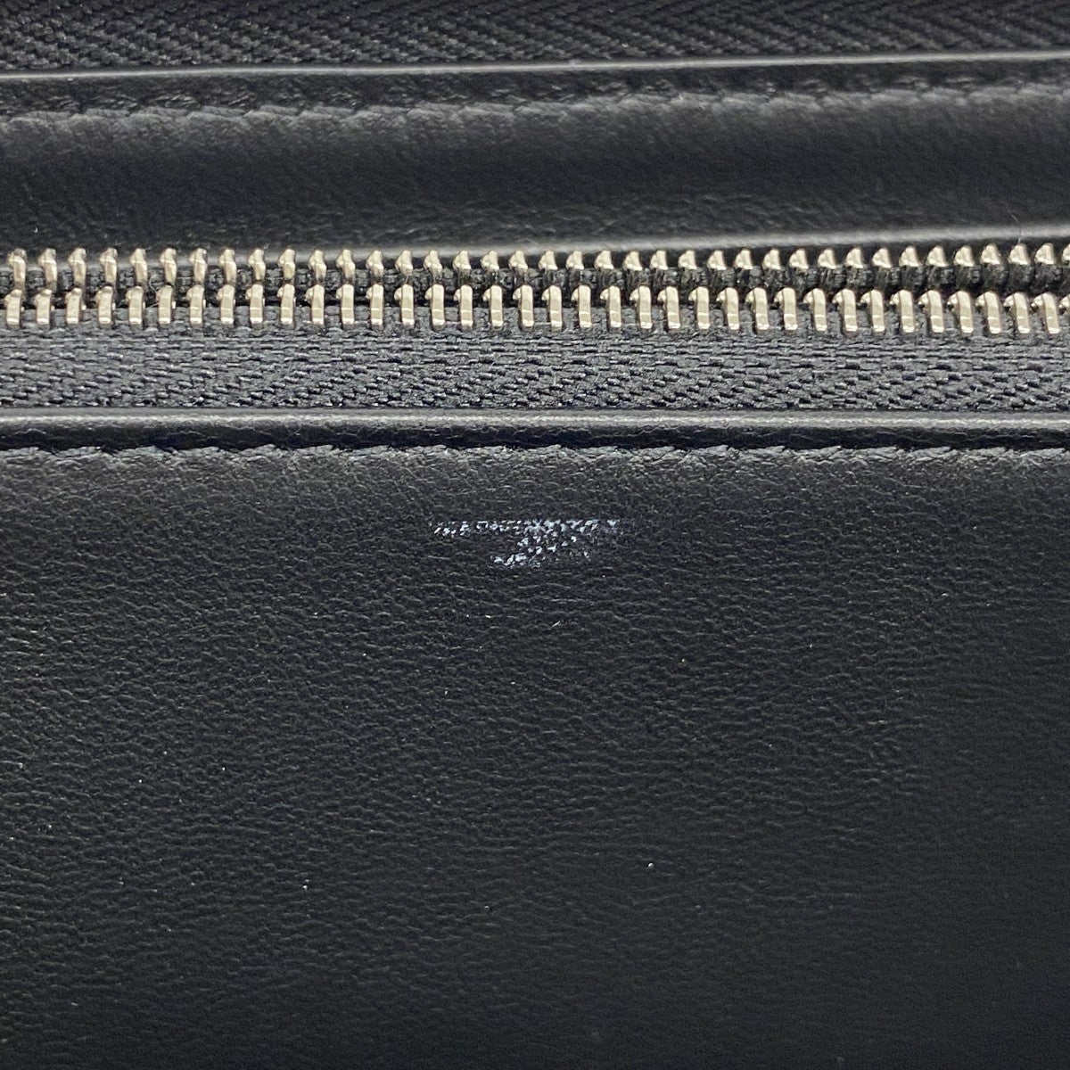 【5ic3737】ルイヴィトン 長財布 マヒナ ジッピーウォレット M61867 ノワール【中古】レディース
