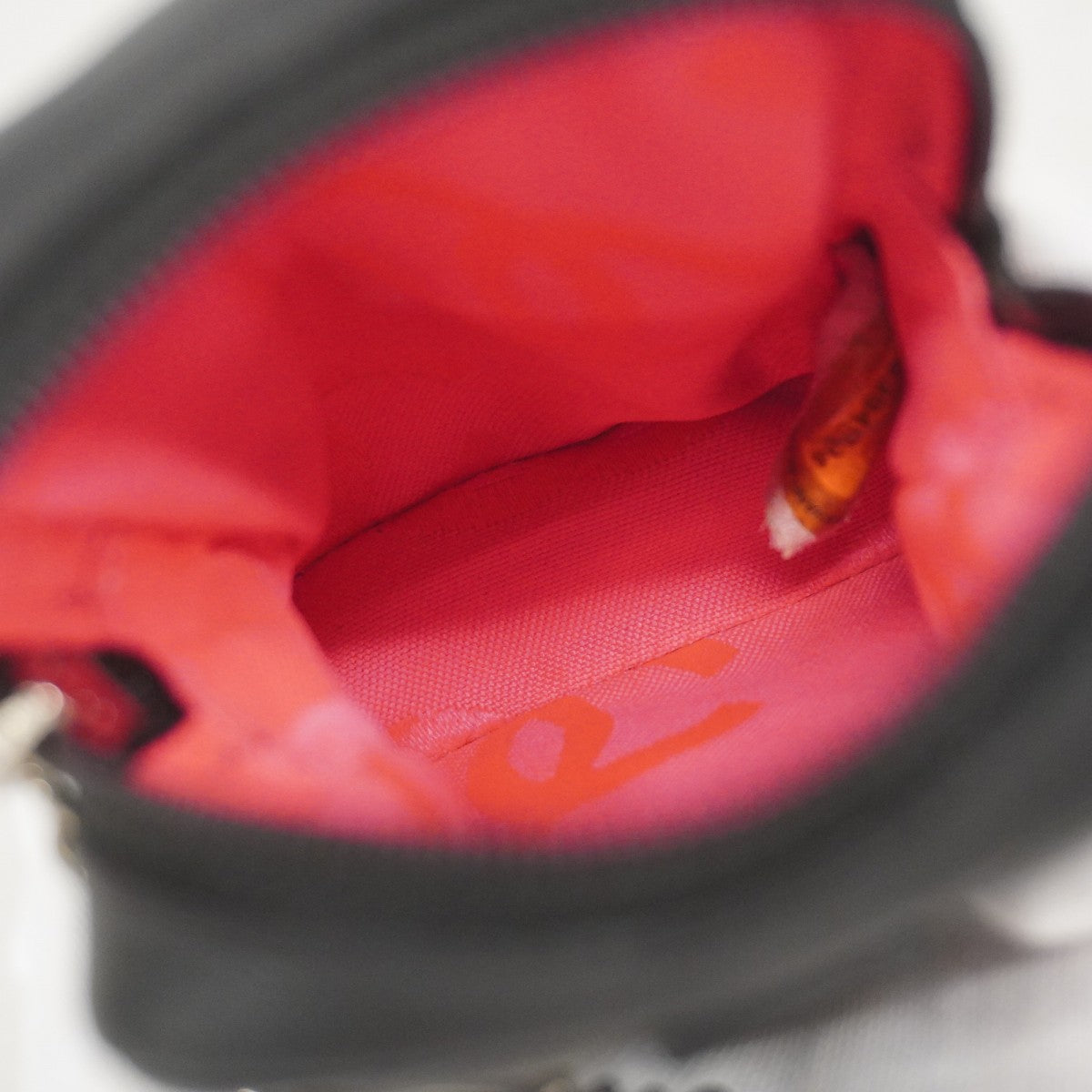 【5ic3739】シャネル ポーチ カンボン ラムスキン パテントレザー ブラック シルバー金具【中古】レディース