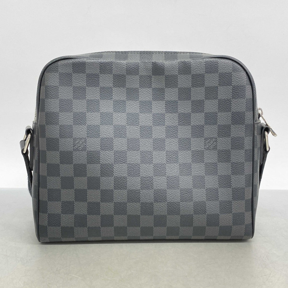 ルイヴィトン イオ ショルダーバッグ ダミエ ブラック 大容量 クロスボディ 黒 ルイ・ヴィトン LOUIS VUITTON イオ N45252 ブラック ダミエ