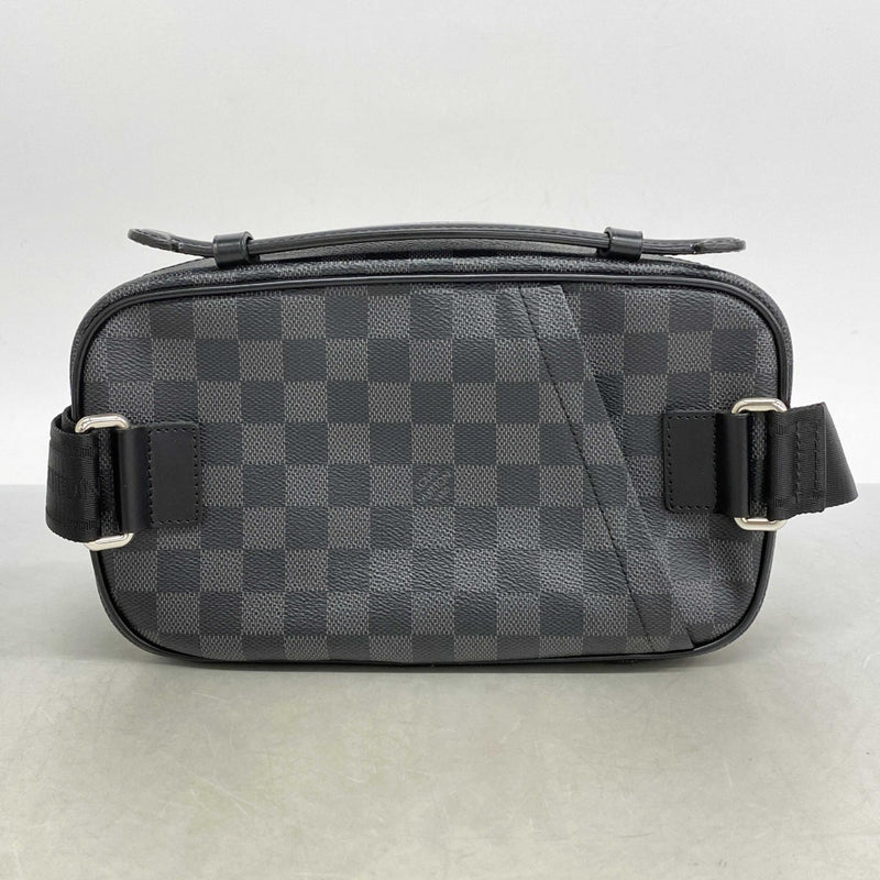 【中古】ルイヴィトン ボディバッグ アンブレール ダミエグラフィット ブラック 5id4266-h】ルイヴィトン ボディバッグ ダミエ・グラフィット
