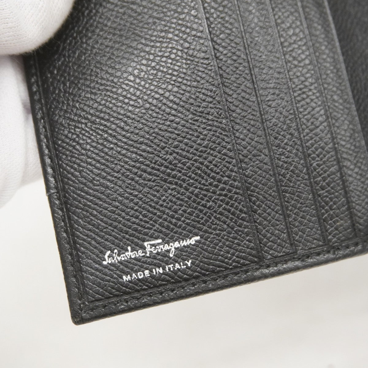 ★在庫処分★SALE【5id4410】サルヴァトーレフェラガモ 財布 レザー ブラック シルバー金具【中古】レディース