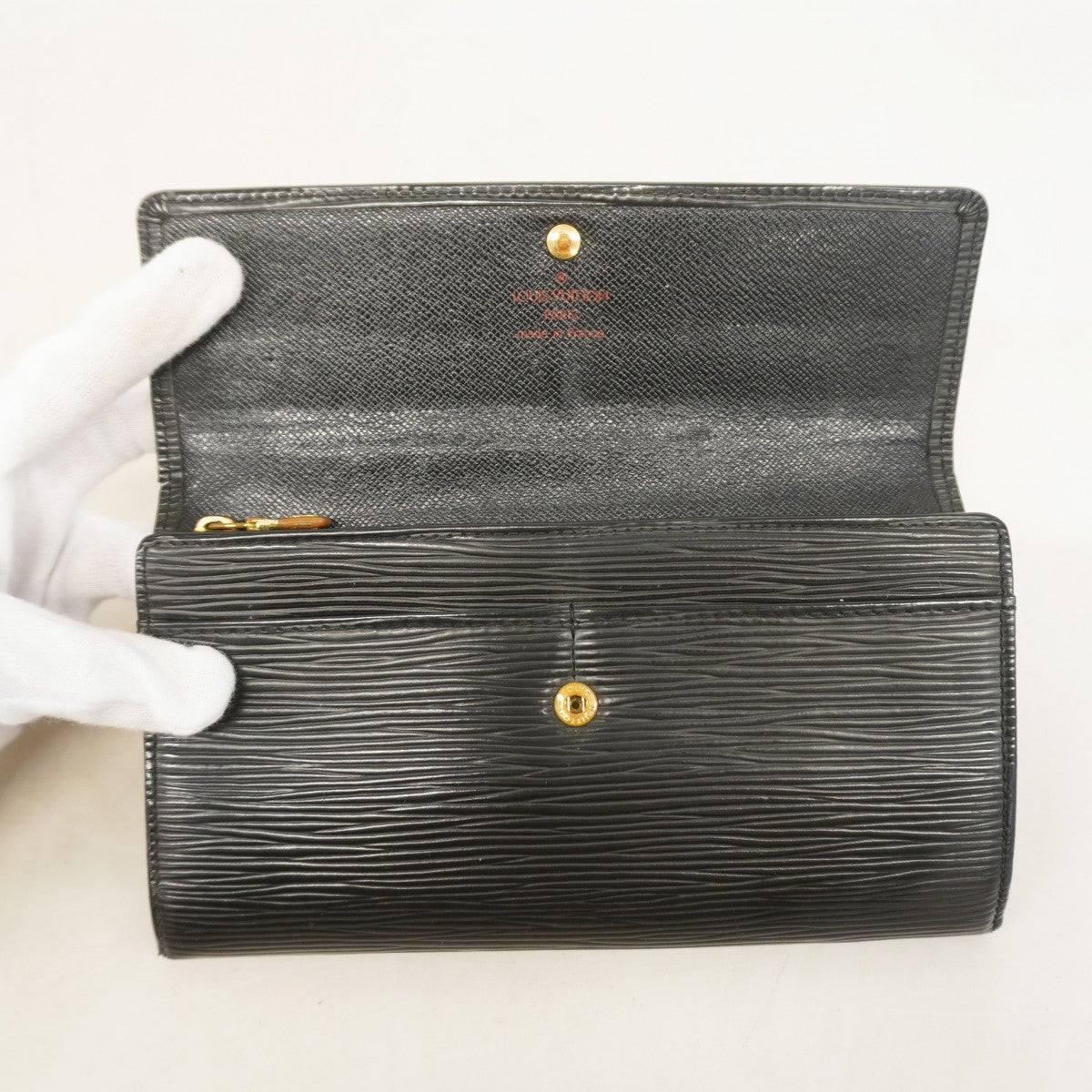 【5id4442】ルイヴィトン 長財布 エピ ポルトフォイユサラ M63742 ノワール【中古】レディース