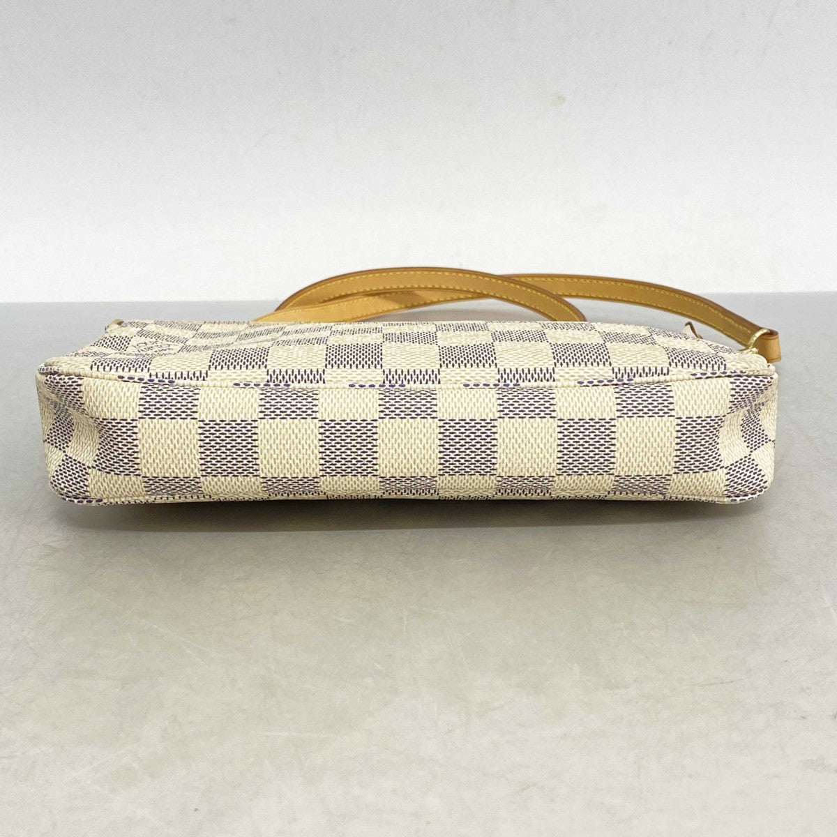 LOUIS VUITTON ルイヴィトン　ポーチ　ダミエアズール　白　ホワイト ダミエアズール ポシェットアクセソワール ホワイト N41207