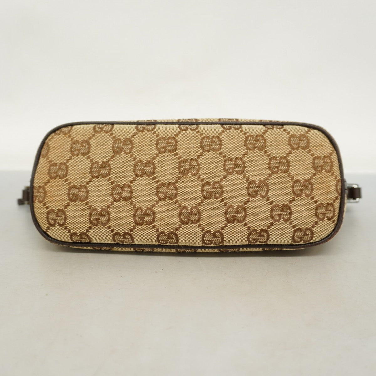 【良品】GUCCI 化粧ポーチ バナナポーチ GG柄 キャンバス シルバー金具 良品】GUCCI 化粧ポーチ バナナポーチ GG柄 キャンバス シルバー金具