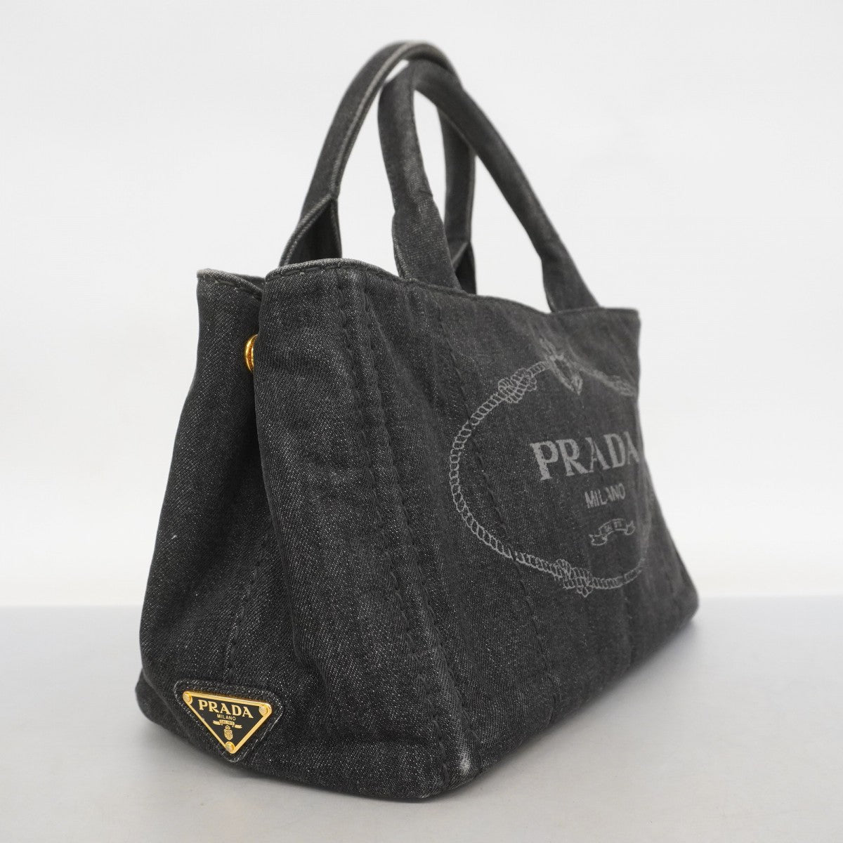 【大人気！✨】PRADA プラダ カナパ ハンドバッグ デニム 金ロゴ 黒 PRADA - PRADA トートバッグ デニム カナパ CANAPA 2WAY