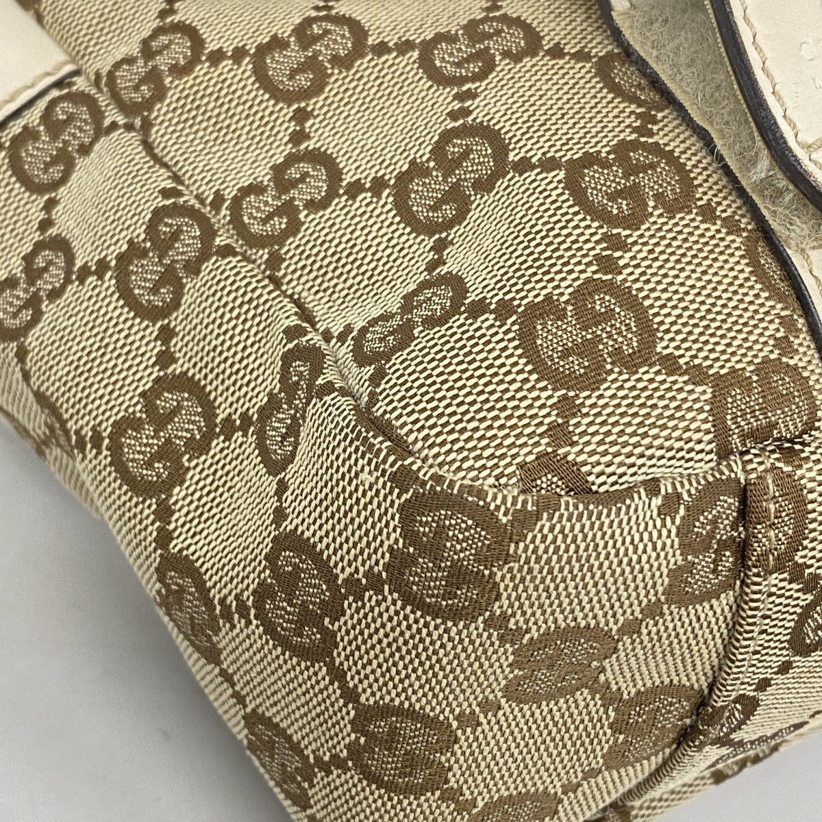 GUCCI ショルダーバッグ GGキャンバス クロスボディ　145858 5ie5738】グッチ ショルダーバッグ GGキャンバス 145858