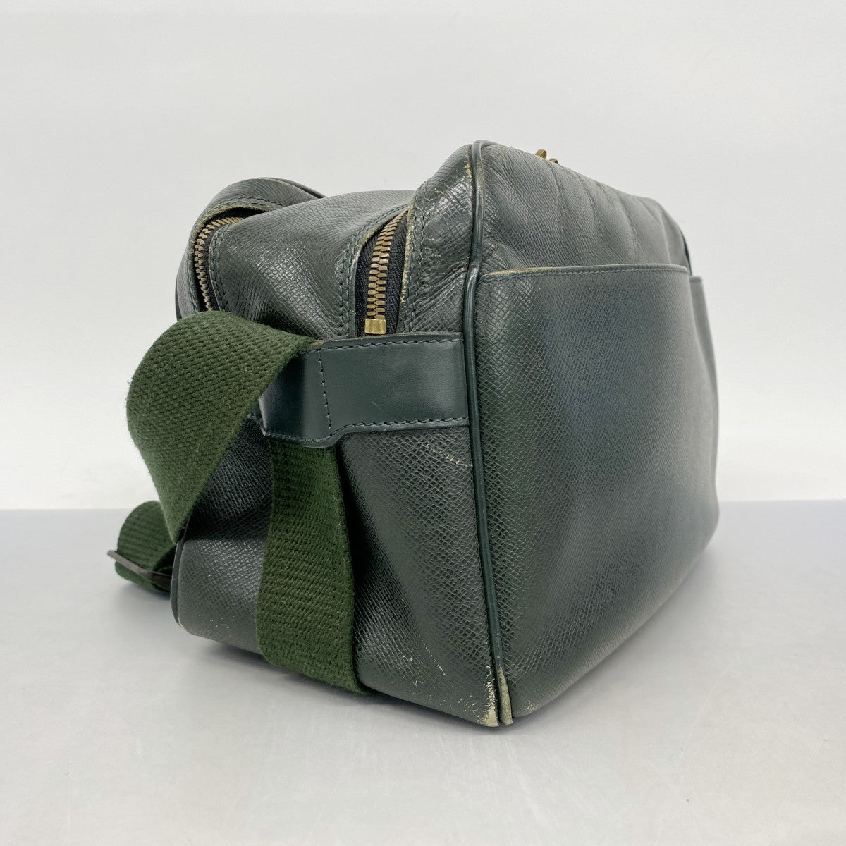 【5ie6016-h】ルイヴィトン ショルダーバッグ タイガ リポーターPM M30154 エピセア【中古】メンズ