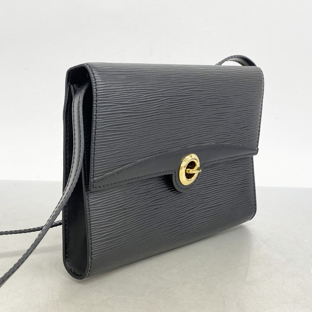 ルイ ヴィトン エピ ポシェット アルシュ ショルダーバッグ M52572 楽天市場】LOUIS VUITTON ルイ ヴィトン エピ アルシュ