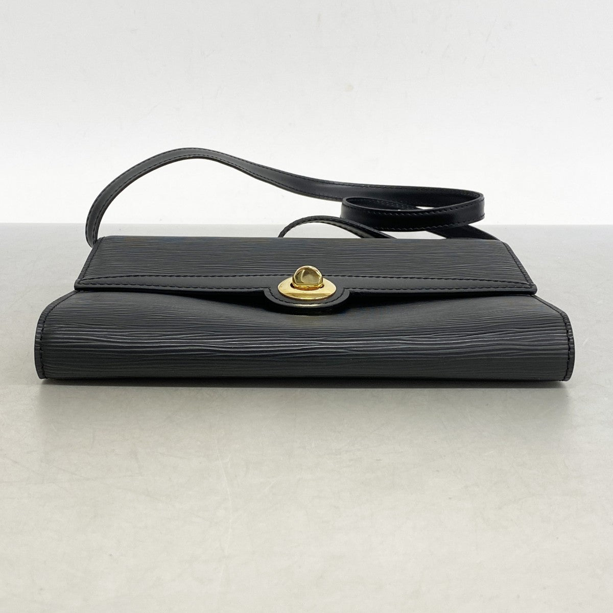 ルイ ヴィトン エピ ポシェット アルシュ ショルダーバッグ M52572 楽天市場】【バッグ】LOUIS VUITTON ルイ ヴィトン エピ