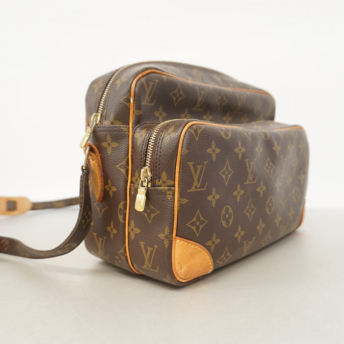 LOUIS VUITTON ルイヴィトン ナイル ショルダーバッグ　モノグラム 中古・古着通販】LOUIS VUITTON (ルイ ヴィトン) ナイルGM