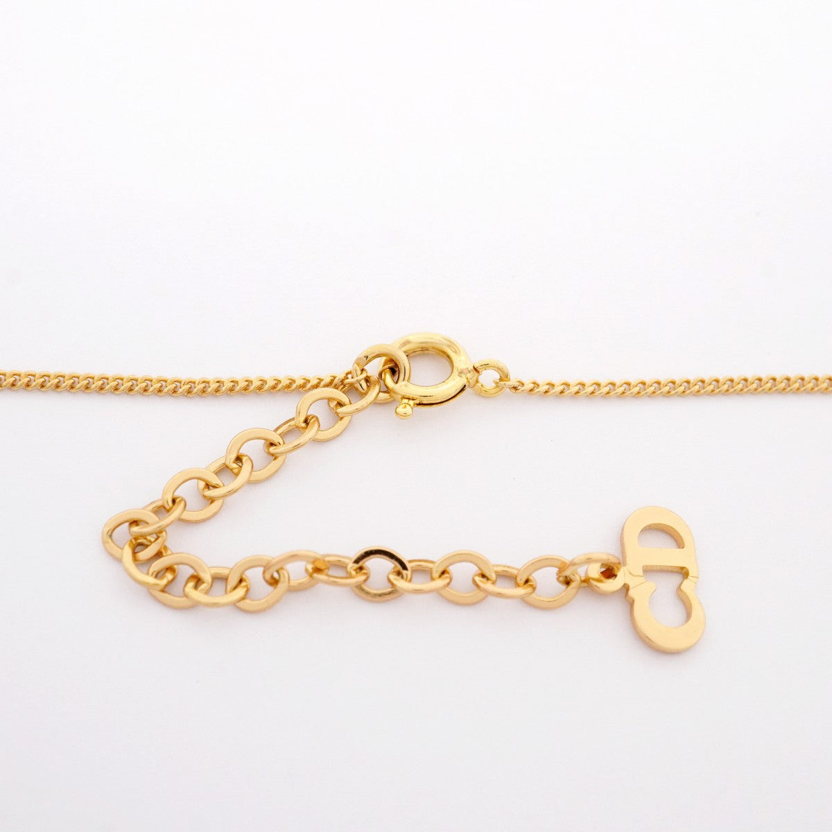 うまる【即購入 ✦大歓迎✦】 ✨ クリスチャンディオール ネックレス 5jib0224】クリスチャンディオール ネックレス CDロゴ 丸型