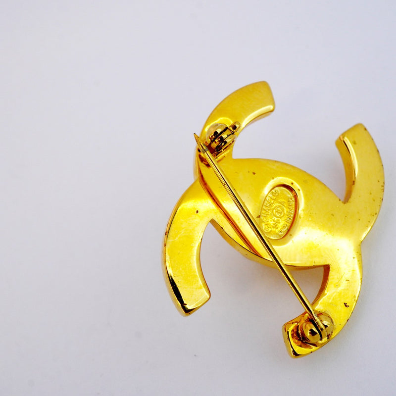 5jib0695】シャネル ブローチ ヴィンテージ ターンロック GP