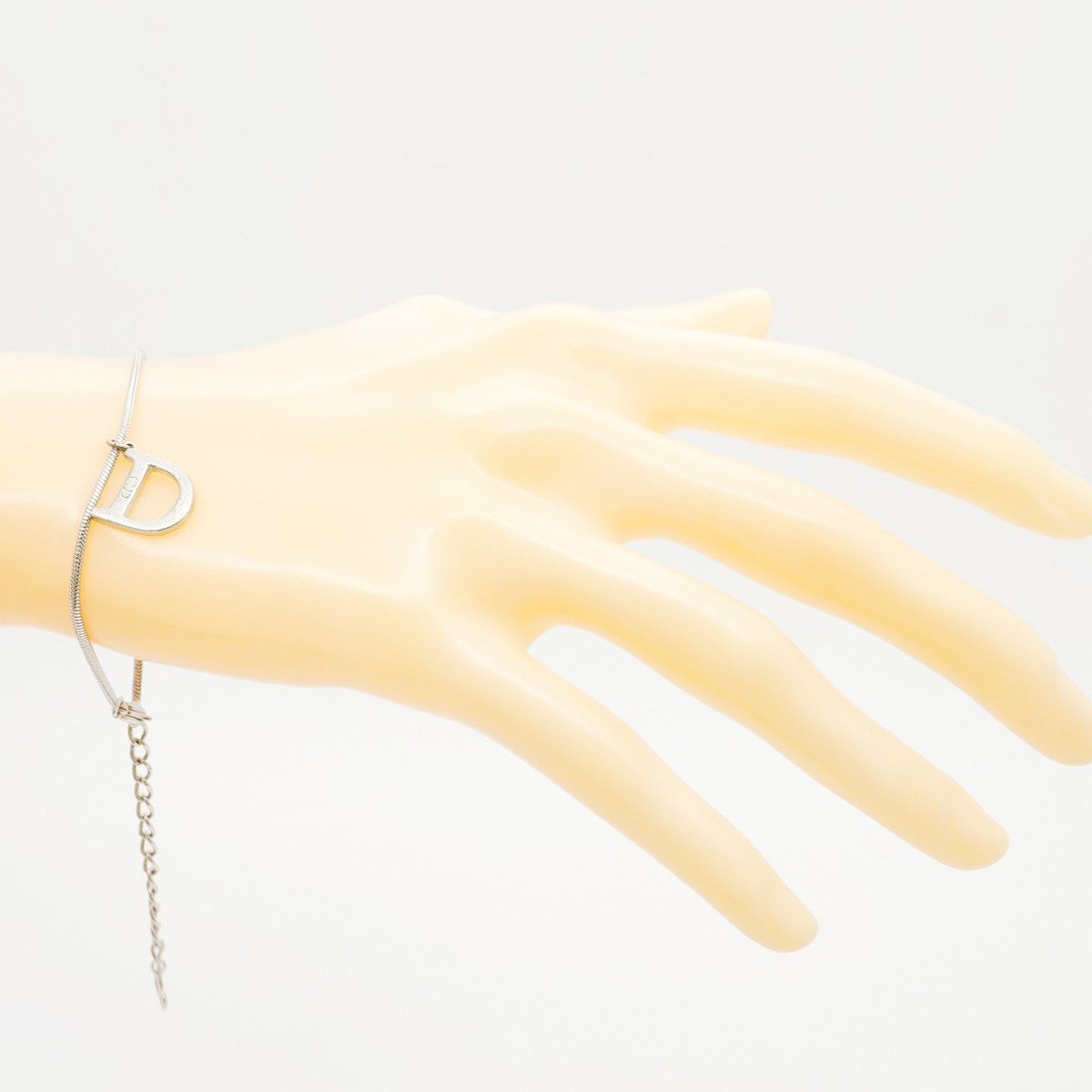 【5jmb0413】クリスチャンディオール ブレスレット CDロゴ Dロゴ メタル シルバー【中古】レディース