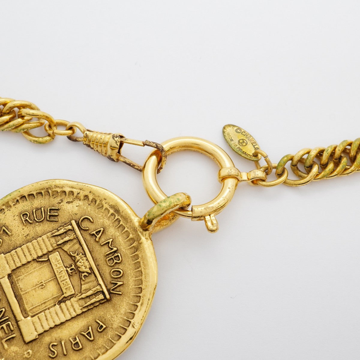 CHANEL シャネル メダルモチーフ ヴィンテージブレスレット 箱付き CHANEL シャネル メダルモチーフ ヴィンテージブレスレット 箱付き
