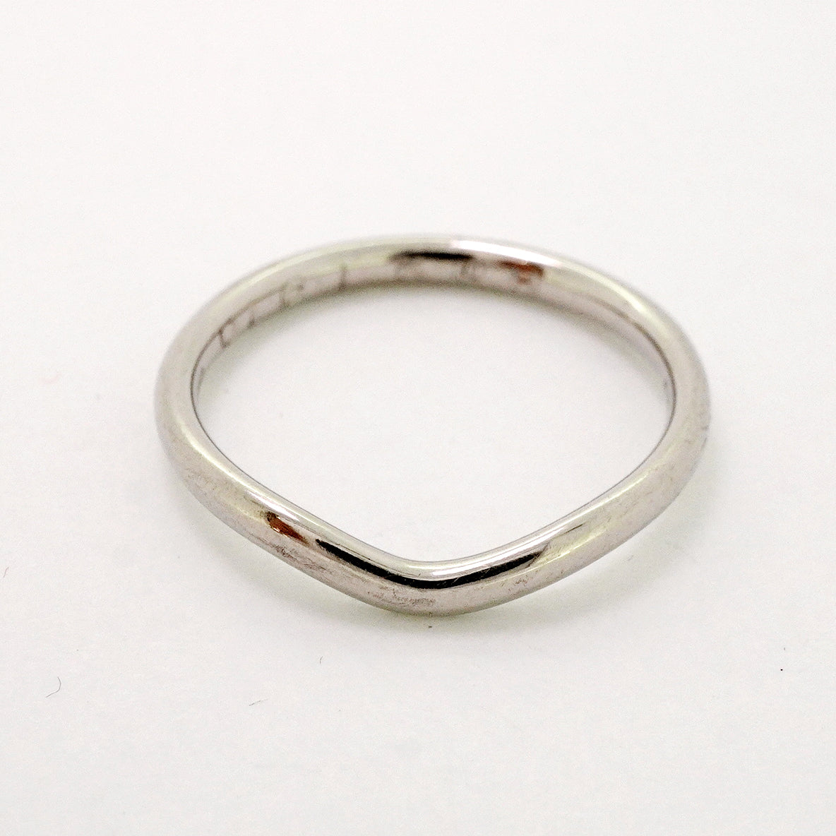 5job0696】ティファニー リング カーブドバンド Pt950 プラチナ 16.5号