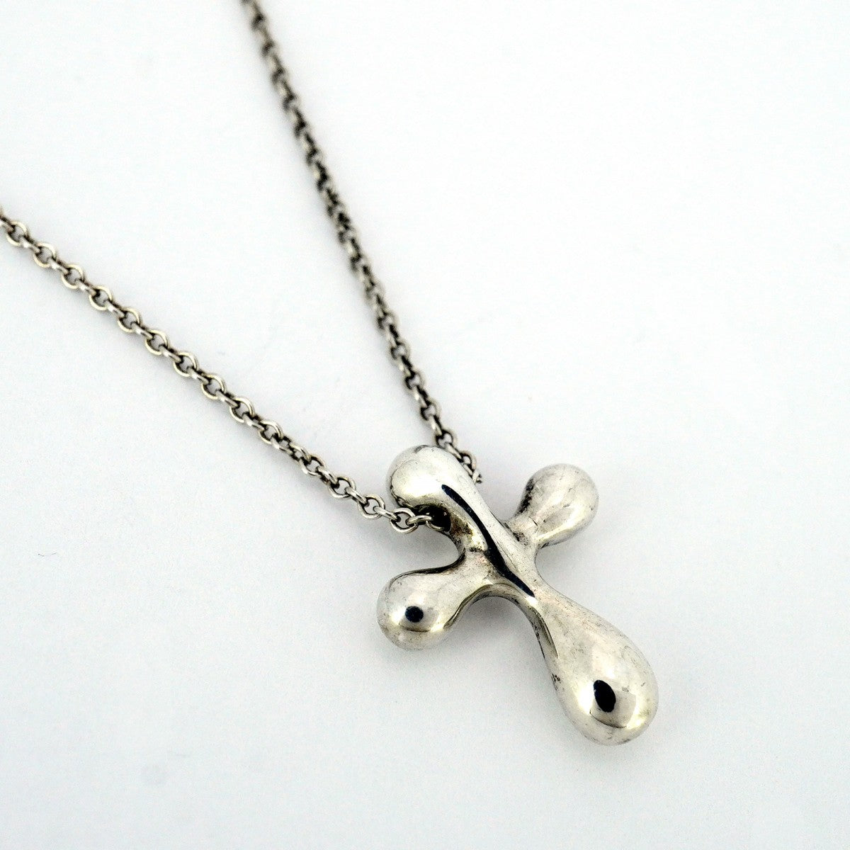 5jpb0508】ティファニー ネックレス スモールクロス シルバー925【中古