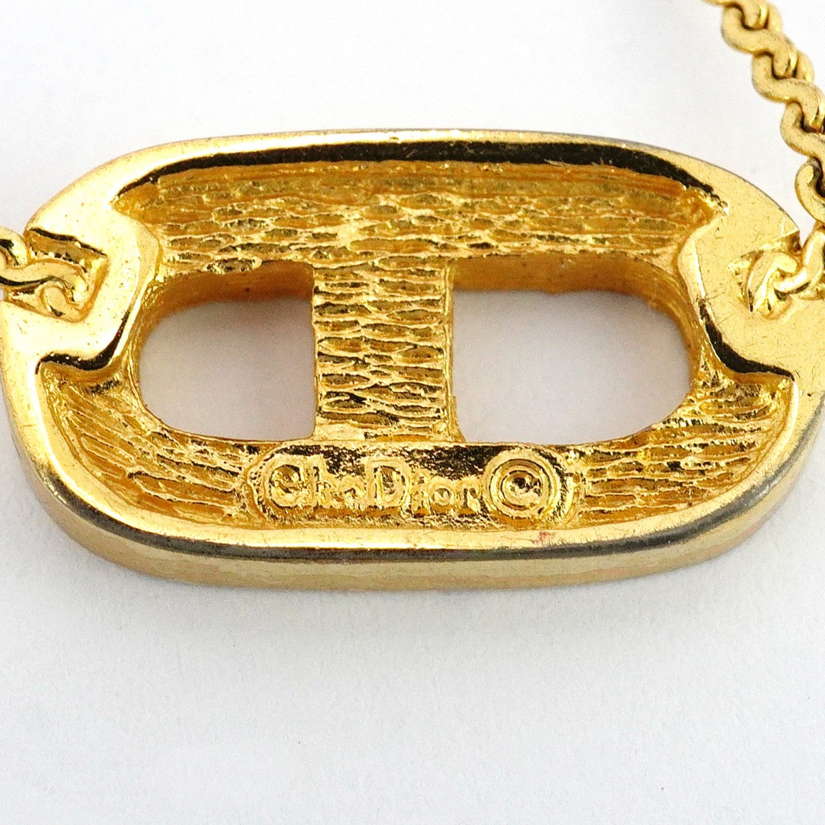 CDロゴ ゴールドバックル Christian Dior クリスチャンディオール ネックレス CDロゴ サークル