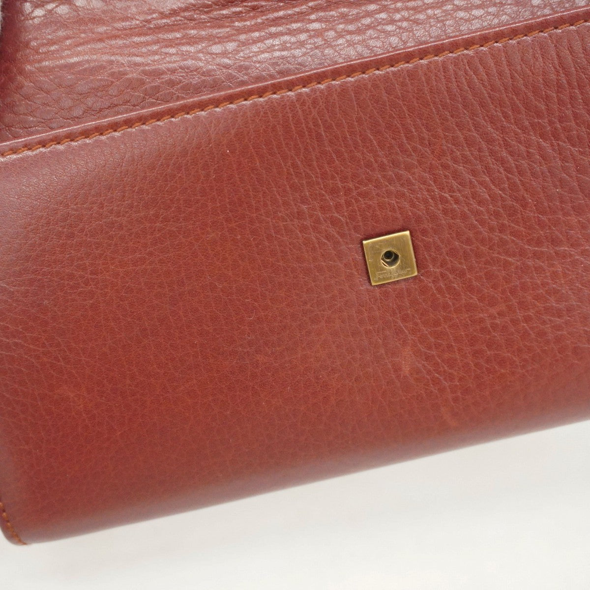 ★在庫処分★SALE【5ma0331-h】サルヴァトーレフェラガモ 長財布 ガンチーニ レザー ブラウン ゴールド金具【中古】レディース
